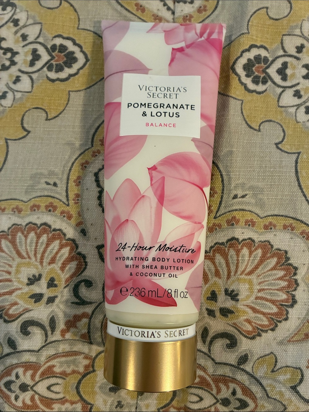 Victoria's Secret Pink Pomegranate & Lotus Hydrating Body Lotion
